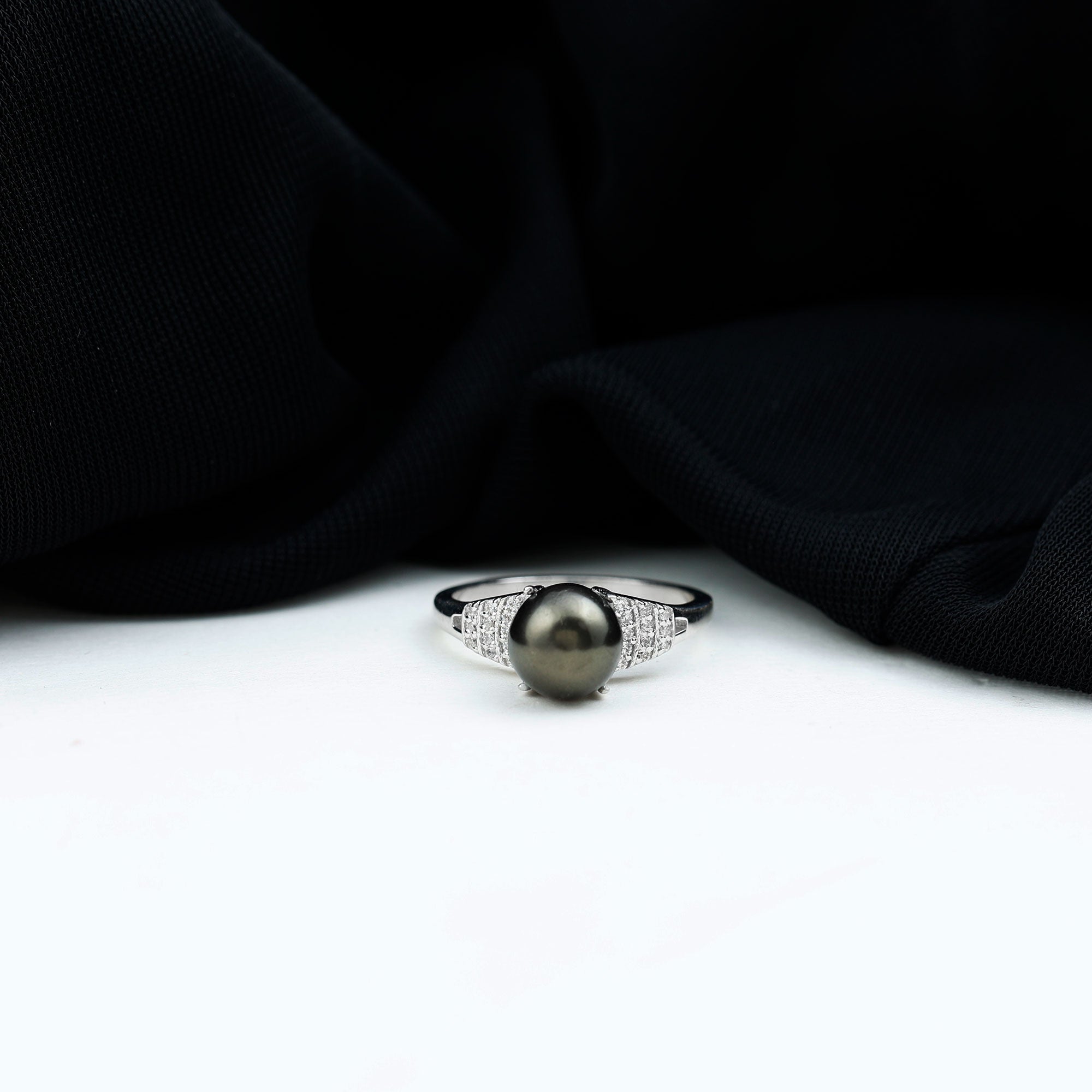 Vintage Inspired Black Pearl Solitaire Ring with Diamond Tahitian pearl-AAA Quality - Arisha Jewels